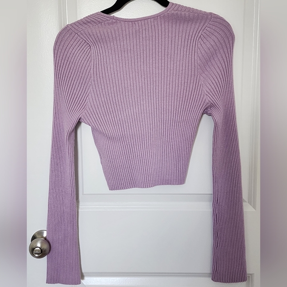 Sincerely Jules lavender sweater medium - Picture 2 of 3